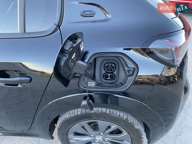 Черный Пежо 208, объемом двигателя 0 л и пробегом 27 тыс. км за 14350 $, фото 14 на Automoto.ua