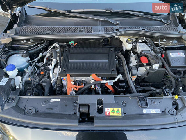 Черный Пежо 208, объемом двигателя 0 л и пробегом 27 тыс. км за 14350 $, фото 33 на Automoto.ua