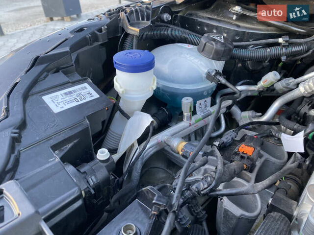 Черный Пежо 208, объемом двигателя 0 л и пробегом 27 тыс. км за 14350 $, фото 34 на Automoto.ua