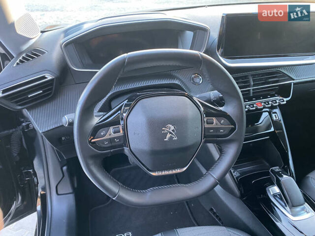 Черный Пежо 208, объемом двигателя 0 л и пробегом 27 тыс. км за 14350 $, фото 22 на Automoto.ua