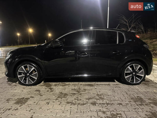 Чорний Пежо 208, об'ємом двигуна 0 л та пробігом 43 тис. км за 14500 $, фото 3 на Automoto.ua