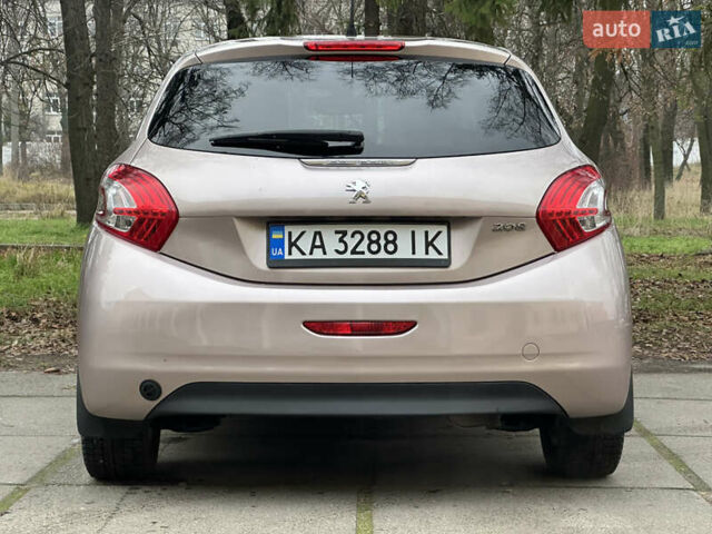 Красный Пежо 208, объемом двигателя 1.6 л и пробегом 232 тыс. км за 7999 $, фото 10 на Automoto.ua