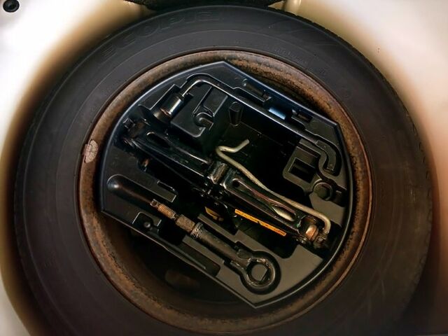 Пежо 208, объемом двигателя 1.2 л и пробегом 158 тыс. км за 5900 $, фото 7 на Automoto.ua