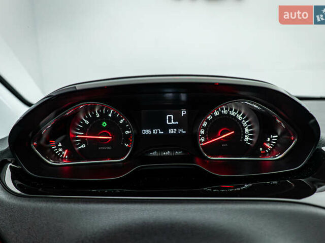Пежо 208, объемом двигателя 1.6 л и пробегом 86 тыс. км за 8903 $, фото 12 на Automoto.ua