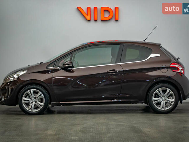 Пежо 208, объемом двигателя 1.6 л и пробегом 86 тыс. км за 8903 $, фото 2 на Automoto.ua