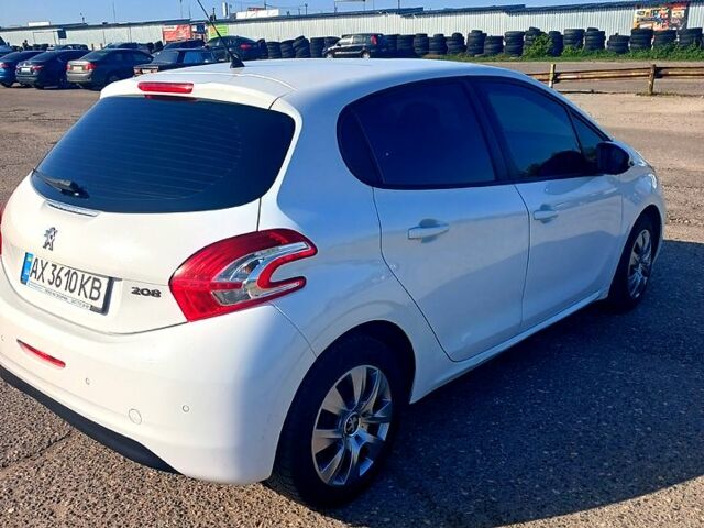 Пежо 208, объемом двигателя 1.2 л и пробегом 158 тыс. км за 5900 $, фото 5 на Automoto.ua