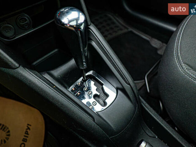 Пежо 208, объемом двигателя 1.6 л и пробегом 86 тыс. км за 8903 $, фото 17 на Automoto.ua