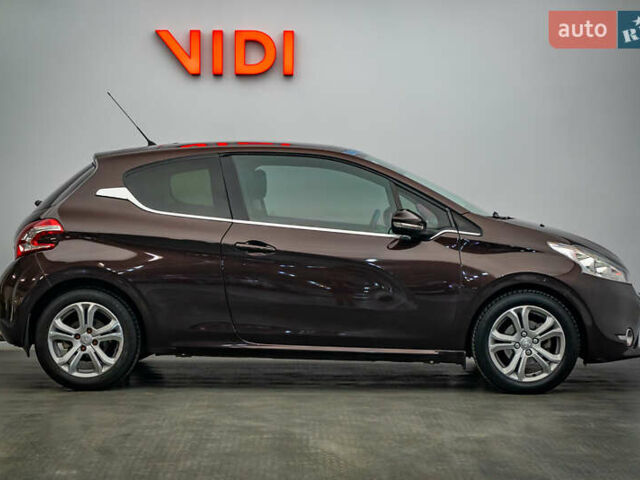 Пежо 208, объемом двигателя 1.6 л и пробегом 86 тыс. км за 8903 $, фото 3 на Automoto.ua