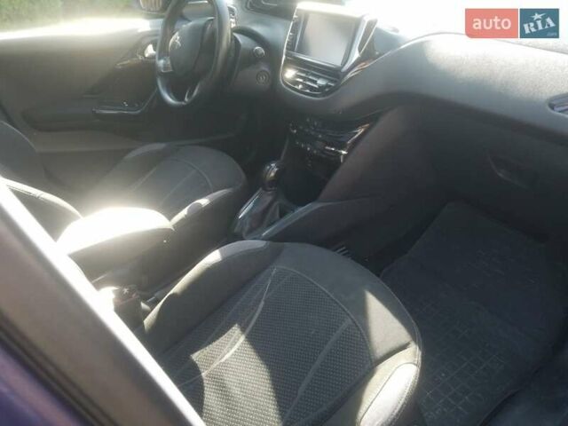 Пежо 208, объемом двигателя 1.6 л и пробегом 210 тыс. км за 6900 $, фото 7 на Automoto.ua