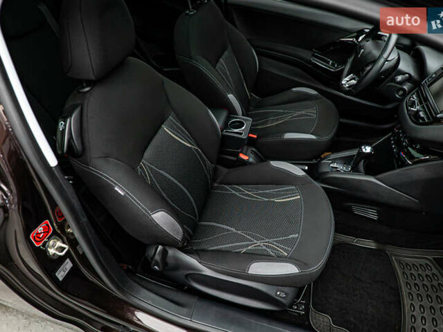 Пежо 208, объемом двигателя 1.6 л и пробегом 86 тыс. км за 8903 $, фото 18 на Automoto.ua