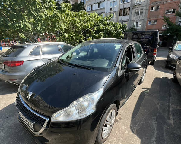 Пежо 208, объемом двигателя 1.2 л и пробегом 129 тыс. км за 7000 $, фото 2 на Automoto.ua