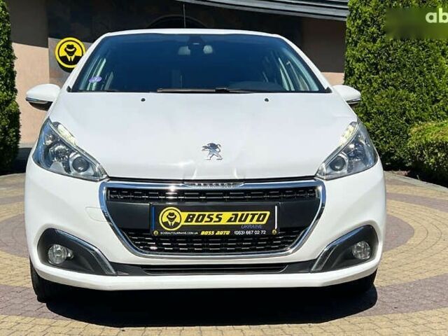 Пежо 208, об'ємом двигуна 1.2 л та пробігом 71 тис. км за 9990 $, фото 1 на Automoto.ua