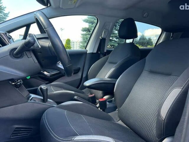 Пежо 208, об'ємом двигуна 1.2 л та пробігом 71 тис. км за 9990 $, фото 15 на Automoto.ua