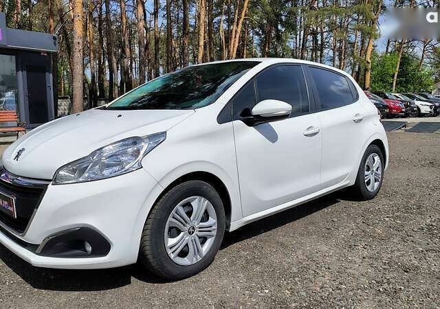 Пежо 208, объемом двигателя 1.6 л и пробегом 168 тыс. км за 7999 $, фото 2 на Automoto.ua
