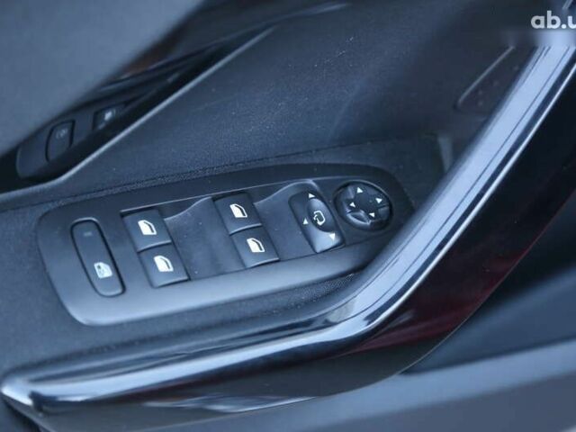 Пежо 208, объемом двигателя 1.2 л и пробегом 95 тыс. км за 9500 $, фото 20 на Automoto.ua