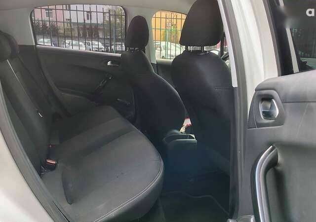 Пежо 208, объемом двигателя 1.6 л и пробегом 168 тыс. км за 7999 $, фото 11 на Automoto.ua
