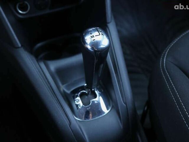 Пежо 208, объемом двигателя 1.2 л и пробегом 95 тыс. км за 9500 $, фото 19 на Automoto.ua