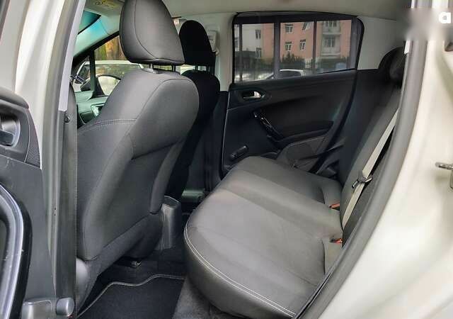 Пежо 208, объемом двигателя 1.6 л и пробегом 168 тыс. км за 7999 $, фото 9 на Automoto.ua