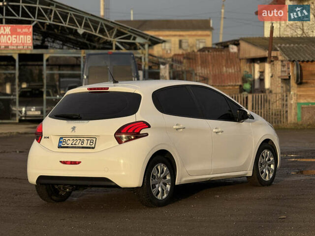 Пежо 208, объемом двигателя 1.2 л и пробегом 127 тыс. км за 6650 $, фото 3 на Automoto.ua