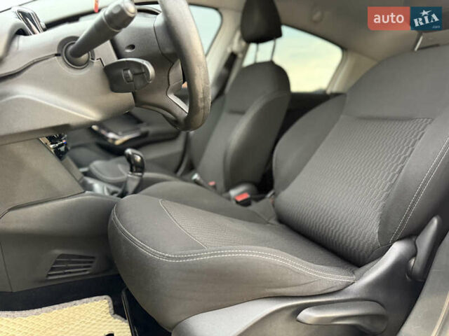 Пежо 208, объемом двигателя 1.2 л и пробегом 127 тыс. км за 6650 $, фото 7 на Automoto.ua