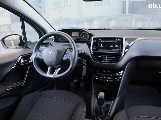 Пежо 208, объемом двигателя 1.5 л и пробегом 55 тыс. км за 12000 $, фото 11 на Automoto.ua