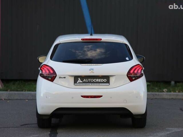 Пежо 208, объемом двигателя 1.5 л и пробегом 55 тыс. км за 12000 $, фото 5 на Automoto.ua