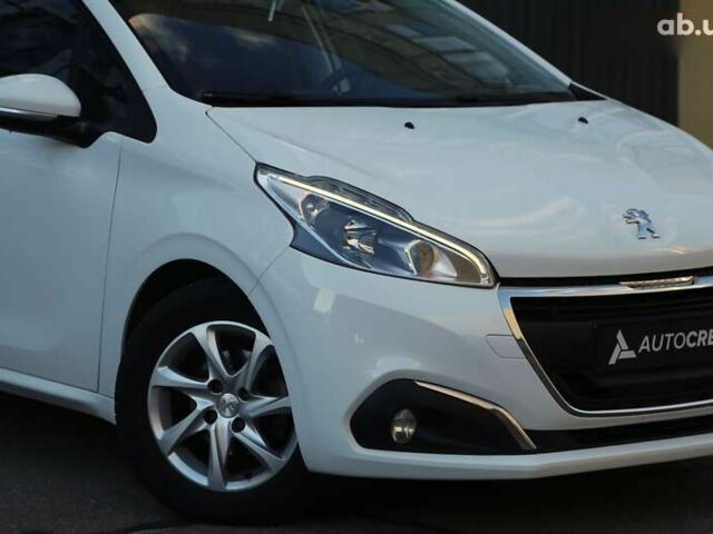 Пежо 208, объемом двигателя 1.5 л и пробегом 55 тыс. км за 12000 $, фото 3 на Automoto.ua