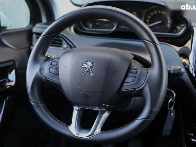 Пежо 208, объемом двигателя 1.5 л и пробегом 55 тыс. км за 12000 $, фото 14 на Automoto.ua