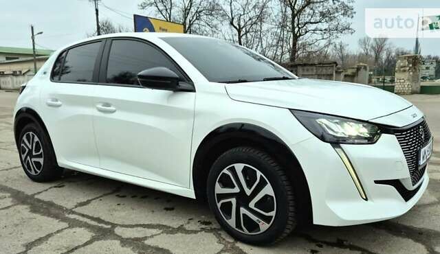 Пежо 208, объемом двигателя 0 л и пробегом 11 тыс. км за 21000 $, фото 14 на Automoto.ua