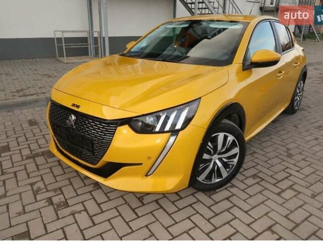 Желтый Пежо 208, объемом двигателя 0 л и пробегом 33 тыс. км за 14199 $, фото 3 на Automoto.ua