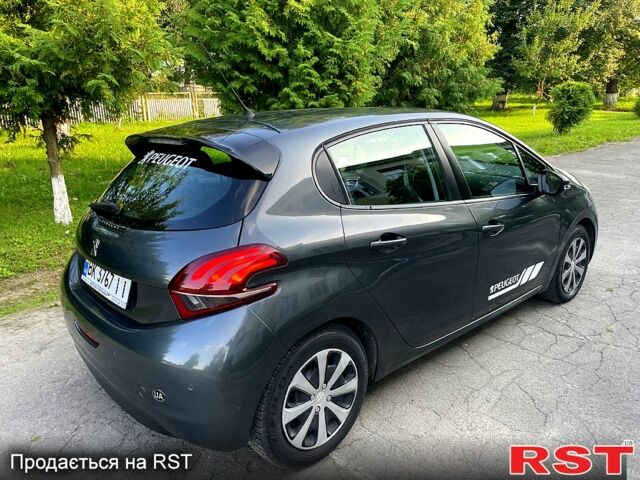Серый Пежо 208, объемом двигателя 1.4 л и пробегом 177 тыс. км за 5350 $, фото 3 на Automoto.ua