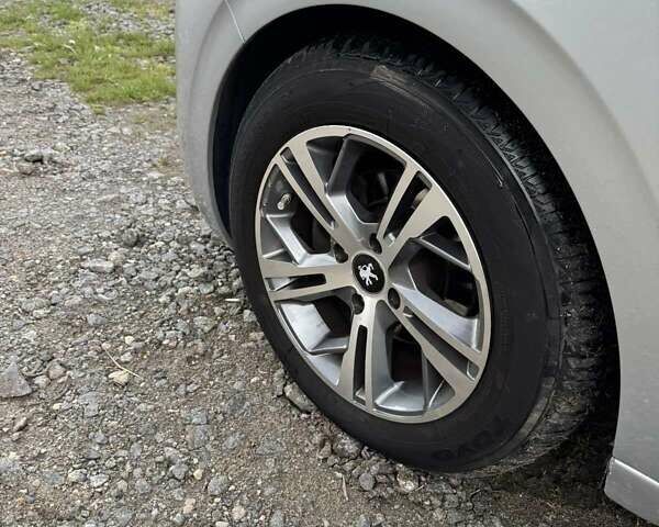 Серый Пежо 208, объемом двигателя 1.4 л и пробегом 165 тыс. км за 6500 $, фото 8 на Automoto.ua