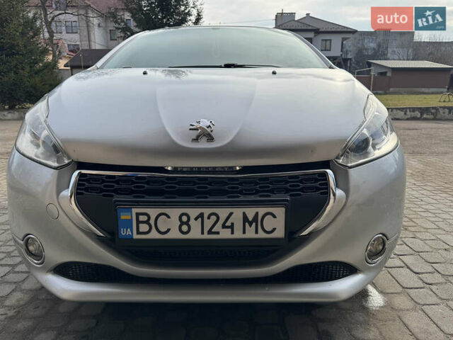 Серый Пежо 208, объемом двигателя 1.4 л и пробегом 197 тыс. км за 6000 $, фото 2 на Automoto.ua