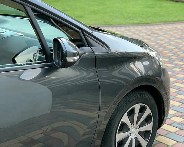 Сірий Пежо 208, об'ємом двигуна 1.4 л та пробігом 230 тис. км за 7300 $, фото 14 на Automoto.ua