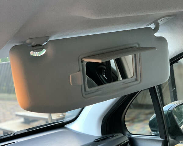 Сірий Пежо 208, об'ємом двигуна 1.4 л та пробігом 230 тис. км за 7300 $, фото 12 на Automoto.ua