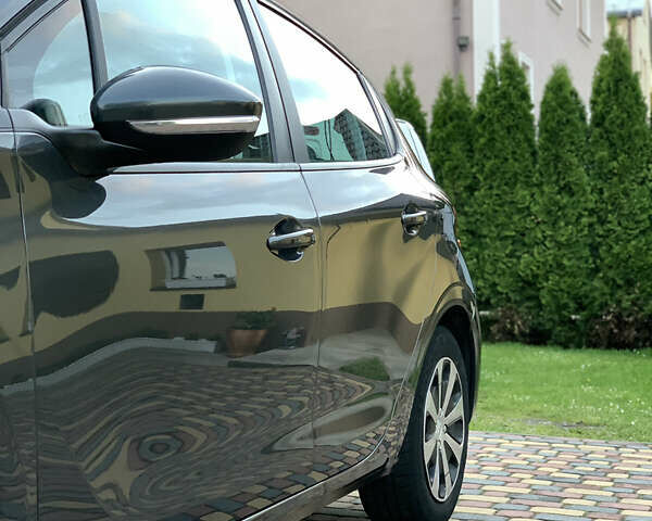 Сірий Пежо 208, об'ємом двигуна 1.4 л та пробігом 230 тис. км за 7300 $, фото 19 на Automoto.ua