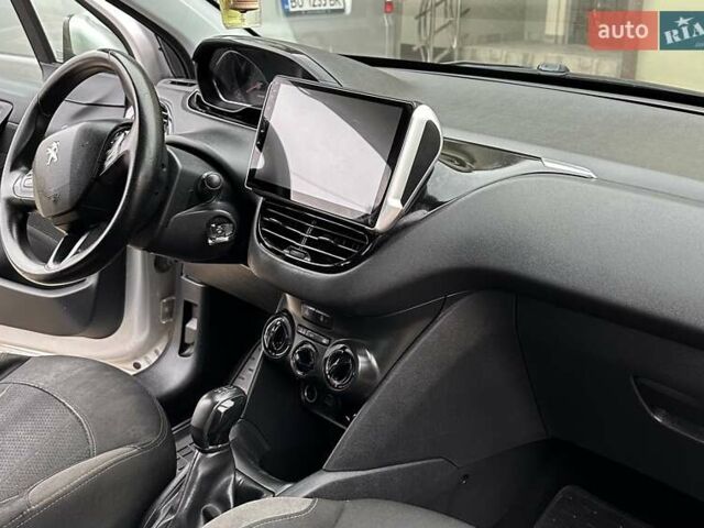 Серый Пежо 208, объемом двигателя 1.4 л и пробегом 192 тыс. км за 7200 $, фото 9 на Automoto.ua
