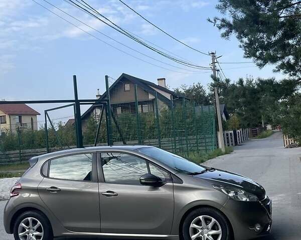 Серый Пежо 208, объемом двигателя 1.4 л и пробегом 98 тыс. км за 8200 $, фото 6 на Automoto.ua