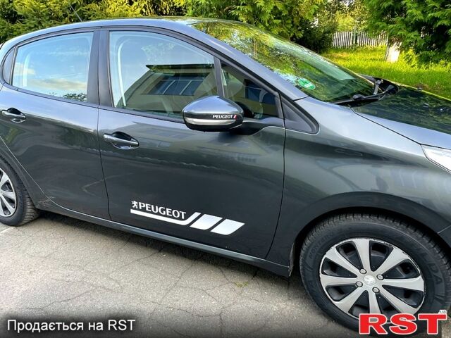 Серый Пежо 208, объемом двигателя 1.4 л и пробегом 177 тыс. км за 5350 $, фото 2 на Automoto.ua