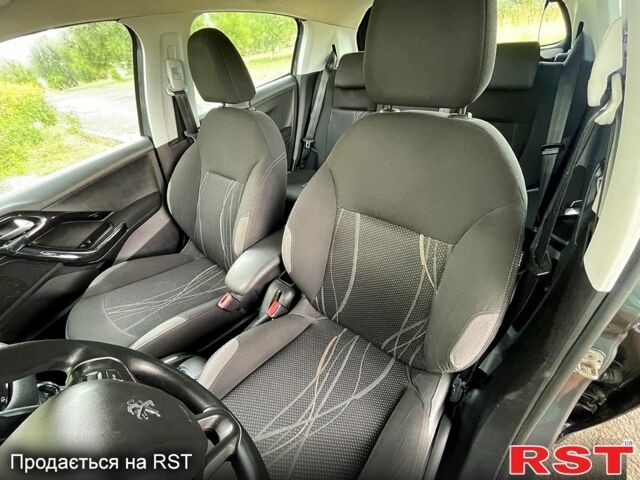 Серый Пежо 208, объемом двигателя 1.4 л и пробегом 177 тыс. км за 5350 $, фото 7 на Automoto.ua