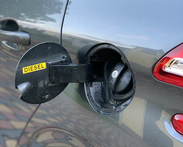 Сірий Пежо 208, об'ємом двигуна 1.4 л та пробігом 230 тис. км за 7300 $, фото 21 на Automoto.ua