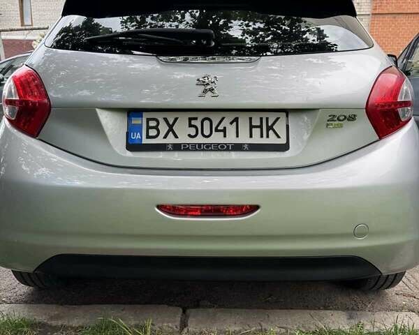 Серый Пежо 208, объемом двигателя 1.4 л и пробегом 165 тыс. км за 6500 $, фото 2 на Automoto.ua