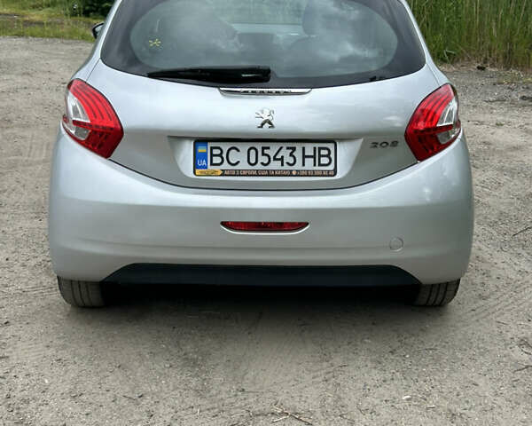 Серый Пежо 208, объемом двигателя 1.4 л и пробегом 230 тыс. км за 6200 $, фото 4 на Automoto.ua