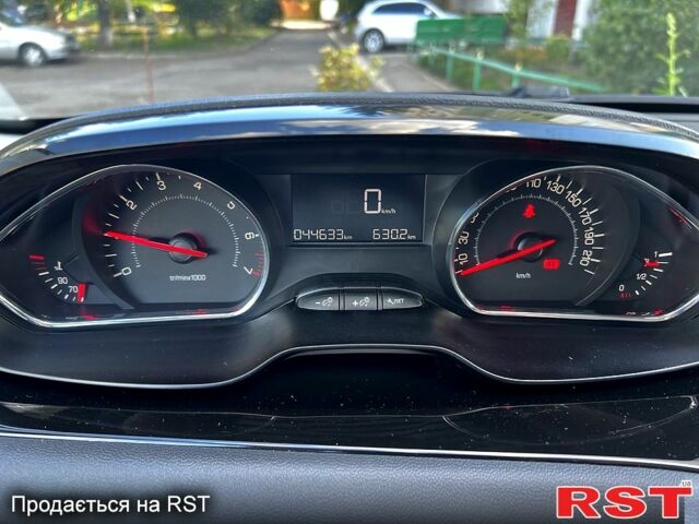 Серый Пежо 208, объемом двигателя 1.2 л и пробегом 44 тыс. км за 7200 $, фото 2 на Automoto.ua