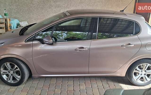 Сірий Пежо 208, об'ємом двигуна 1.6 л та пробігом 81 тис. км за 9900 $, фото 16 на Automoto.ua