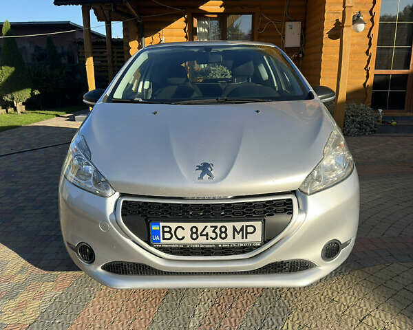 Пежо 208 2013 в Львове на Automoto.ua Серый Пежо 208, объемом двигателя 1.4 л и пробегом 227 тыс. км за 6500 $, фото 1 на Automoto.ua