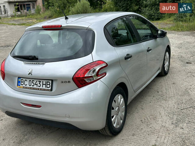 Серый Пежо 208, объемом двигателя 1.4 л и пробегом 230 тыс. км за 6200 $, фото 2 на Automoto.ua