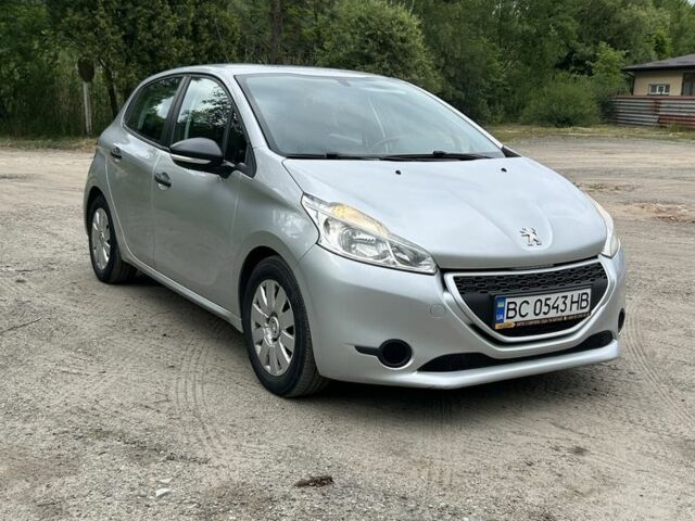 Серый Пежо 208, объемом двигателя 1.4 л и пробегом 230 тыс. км за 6400 $, фото 2 на Automoto.ua