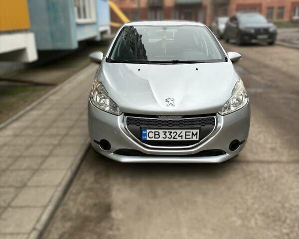 Сірий Пежо 208, об'ємом двигуна 1.4 л та пробігом 246 тис. км за 8000 $, фото 6 на Automoto.ua