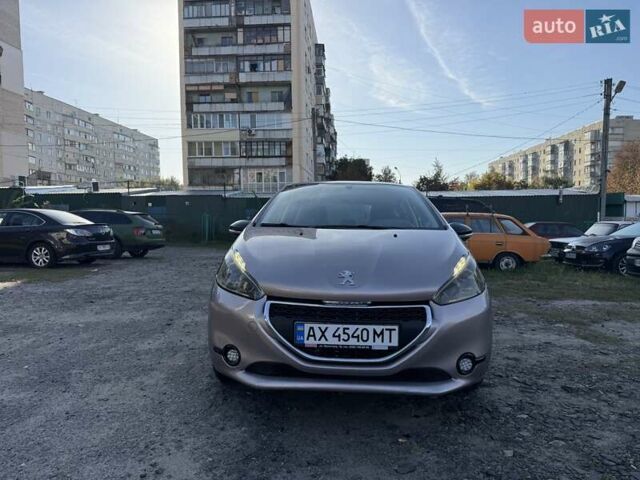 Серый Пежо 208, объемом двигателя 1.2 л и пробегом 118 тыс. км за 5900 $, фото 1 на Automoto.ua